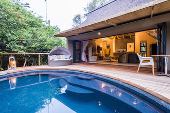 AM Lodge 0*