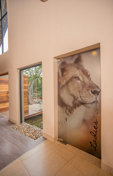AM Lodge 0*