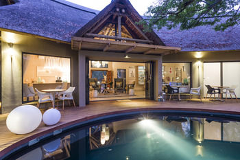 AM Lodge 0*