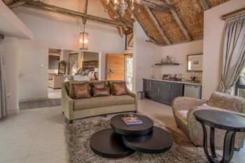 AM Lodge 0*