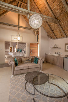 AM Lodge 0*