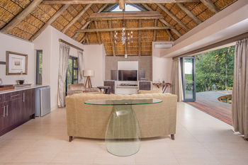 AM Lodge 0*