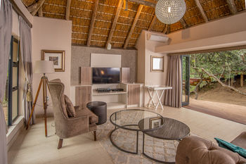 AM Lodge 0*