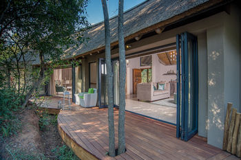 AM Lodge 0*