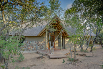 AM Lodge 0*