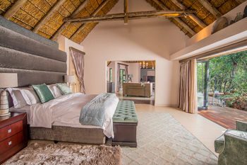 AM Lodge 0*
