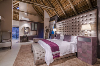 AM Lodge 0*