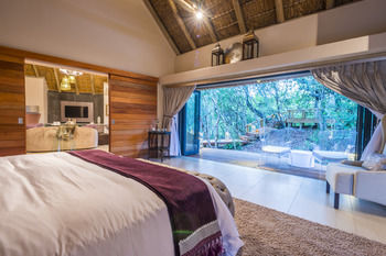 AM Lodge 0*