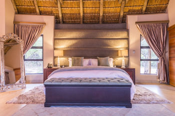 AM Lodge 0*