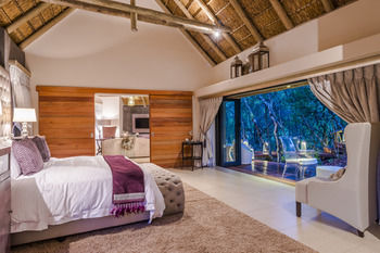 AM Lodge 0*