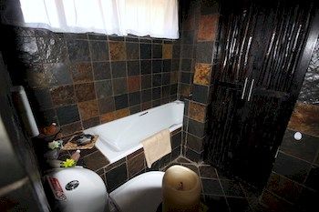 B&B African Rock Lodge 4*