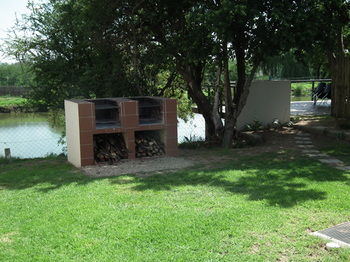 Lanseria Country Estate 0*