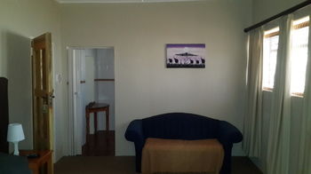 Lanseria Country Estate 0*