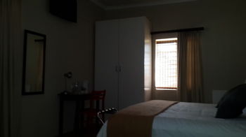 Lanseria Country Estate 0*
