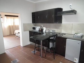 Lanseria Country Estate 0*