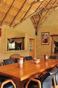 Hoyohoyo Chartwell Lodge 4*