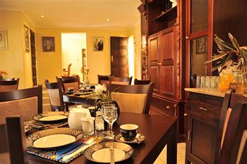 Hoyohoyo Chartwell Lodge 4*