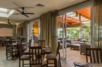 Umthunzi Hotel & Conference 3*