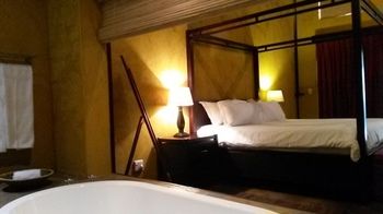 Riverstone Lodge 3*