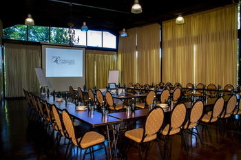 Riverstone Lodge 3*