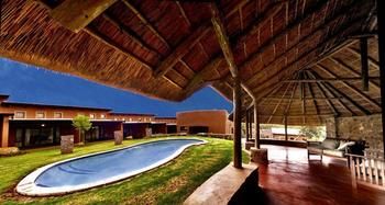 Riverstone Lodge 3*