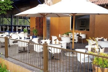 Riverstone Lodge 3*