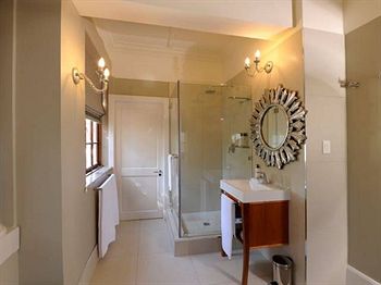 The Saint James on Venice Luxury Guest House 4*