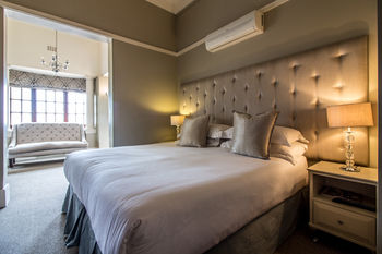 The Saint James on Venice Luxury Guest House 4*