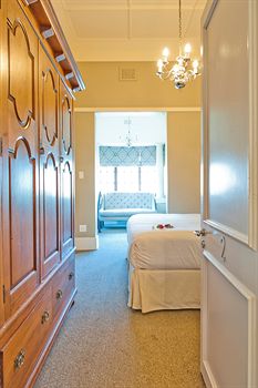 The Saint James on Venice Luxury Guest House 4*