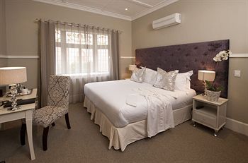 The Saint James on Venice Luxury Guest House 4*