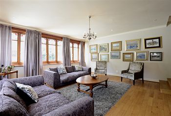 The Saint James on Venice Luxury Guest House 4*