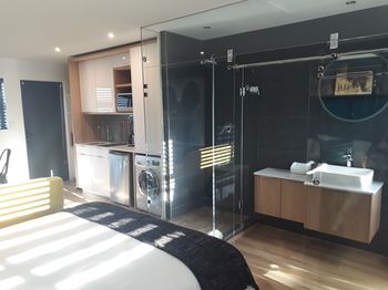 107 Dorpstraat Boutique Hotel 4*