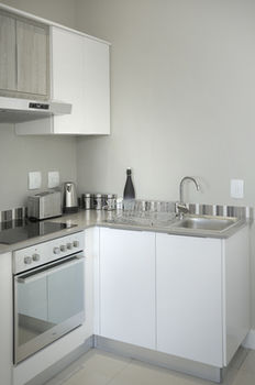 The Capital on Bath 3*