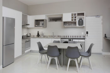 The Capital on Bath 3*