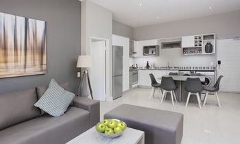 The Capital on Bath 3*