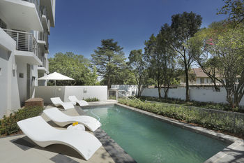 The Capital on Bath 3*