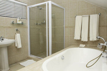 Gordon's Beach Lodge 4*