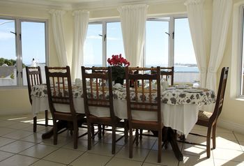 Gordon's Beach Lodge 4*