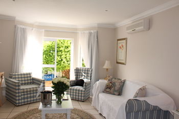 Gordon's Beach Lodge 4*