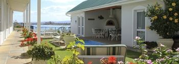 Gordon's Beach Lodge 4*