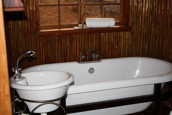 Amafu Forest Lodge 0*