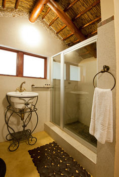 Amafu Forest Lodge 0*