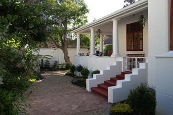 5 Camp Street Guesthouse & Self-catering 3*