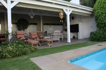 5 Camp Street Guesthouse & Self-catering 3*