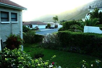 Hermanus Heights Villa 0*