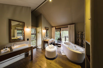 Kapama Buffalo Camp 5*