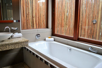Elements Private Golf Reserve 3*