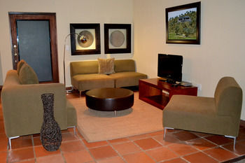 Elements Private Golf Reserve 3*