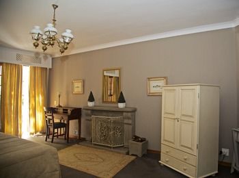 Leeuwenhof Country Lodge & Garden Spa 0*