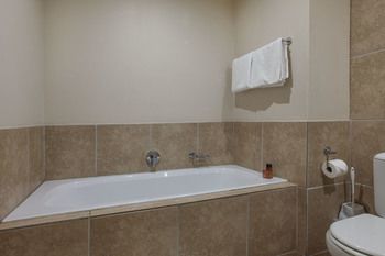 Point Waterfront Apartments 4*
